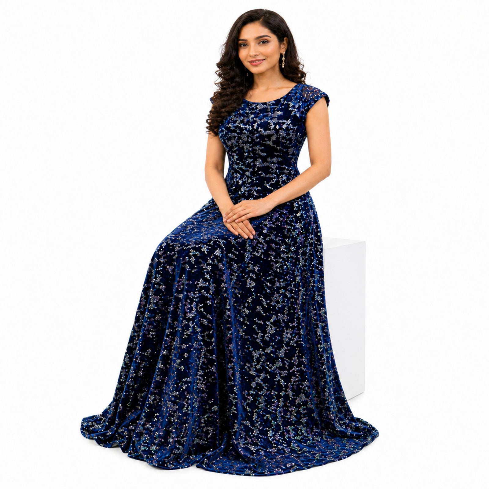Elegant Navy Blue Velvet Evening Gown