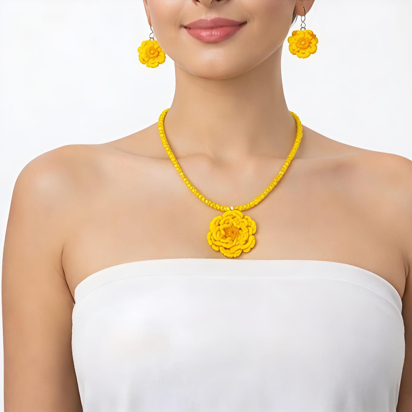 Sunshine Bloom Floral Beaded Necklace Set