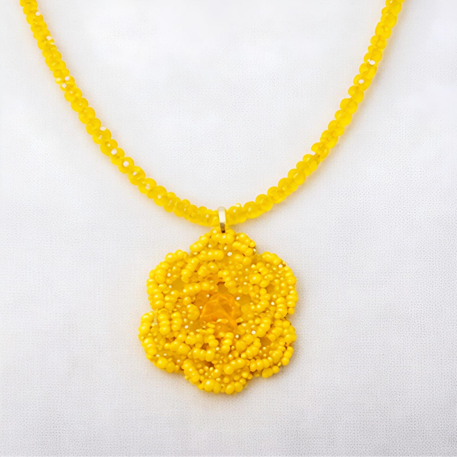 Sunshine Bloom Floral Beaded Necklace Set