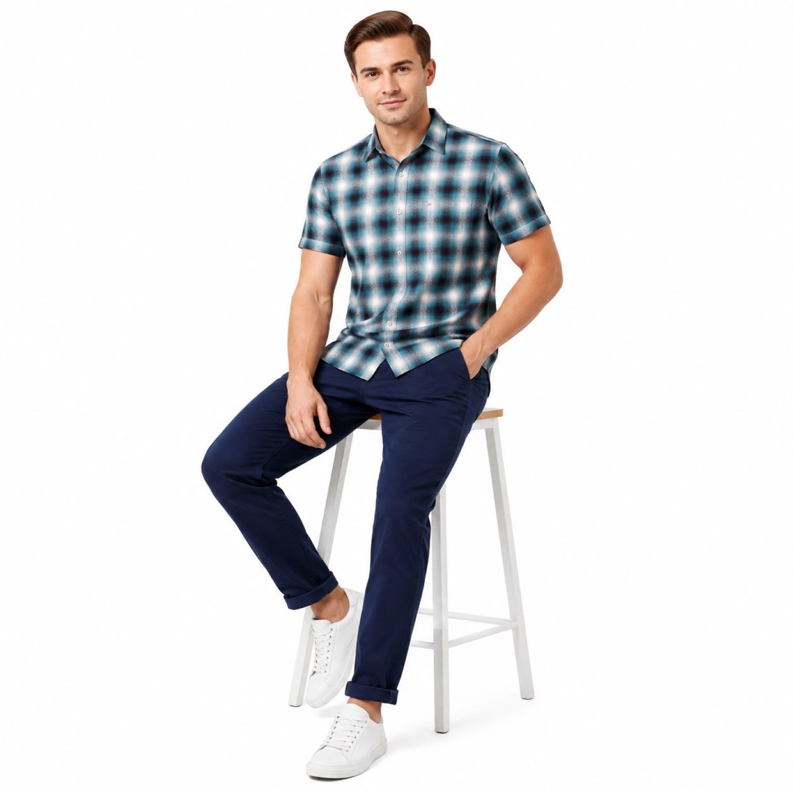 Men's Blue Checked Casual Half Sleeve Shirt