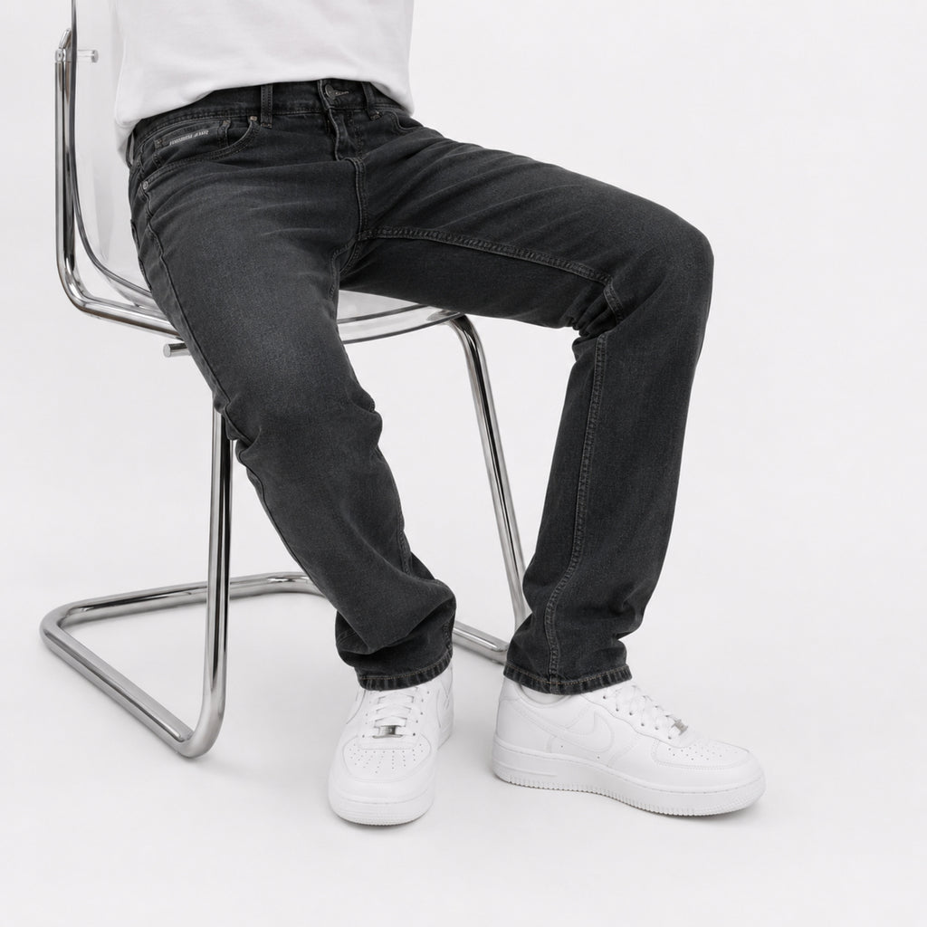Men's Classic Dark Indigo Slim Fit Jeans-1