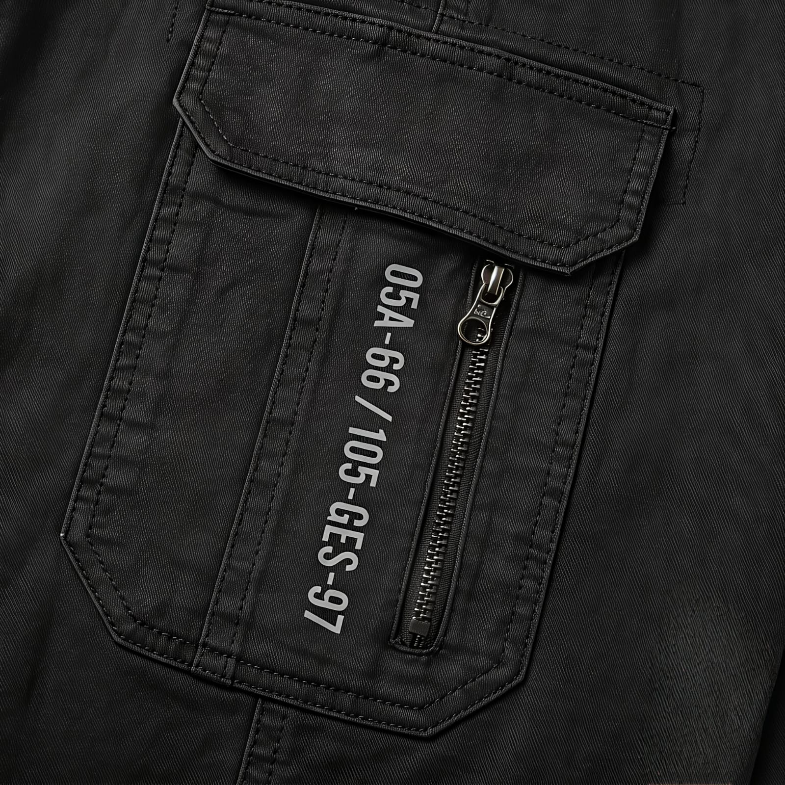 Men's Black Slim Fit Cargo Jogger Pants-2