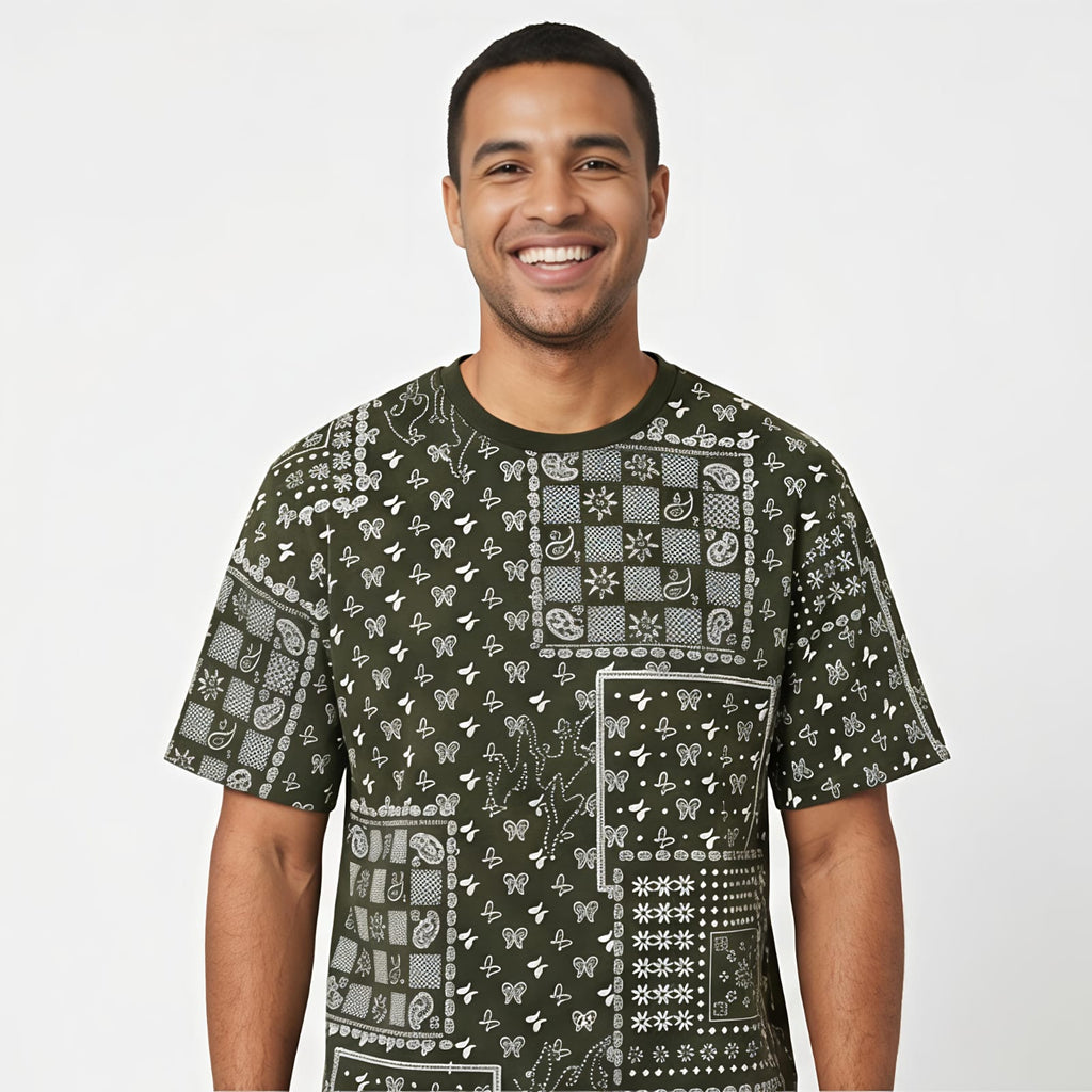 Men's Monochrome Bandana Print Oversized T-Shirt-4