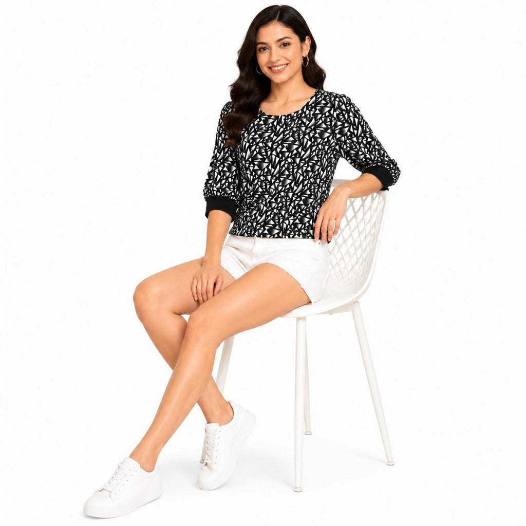 Women's Black Geometric Print Round Neck Top-4