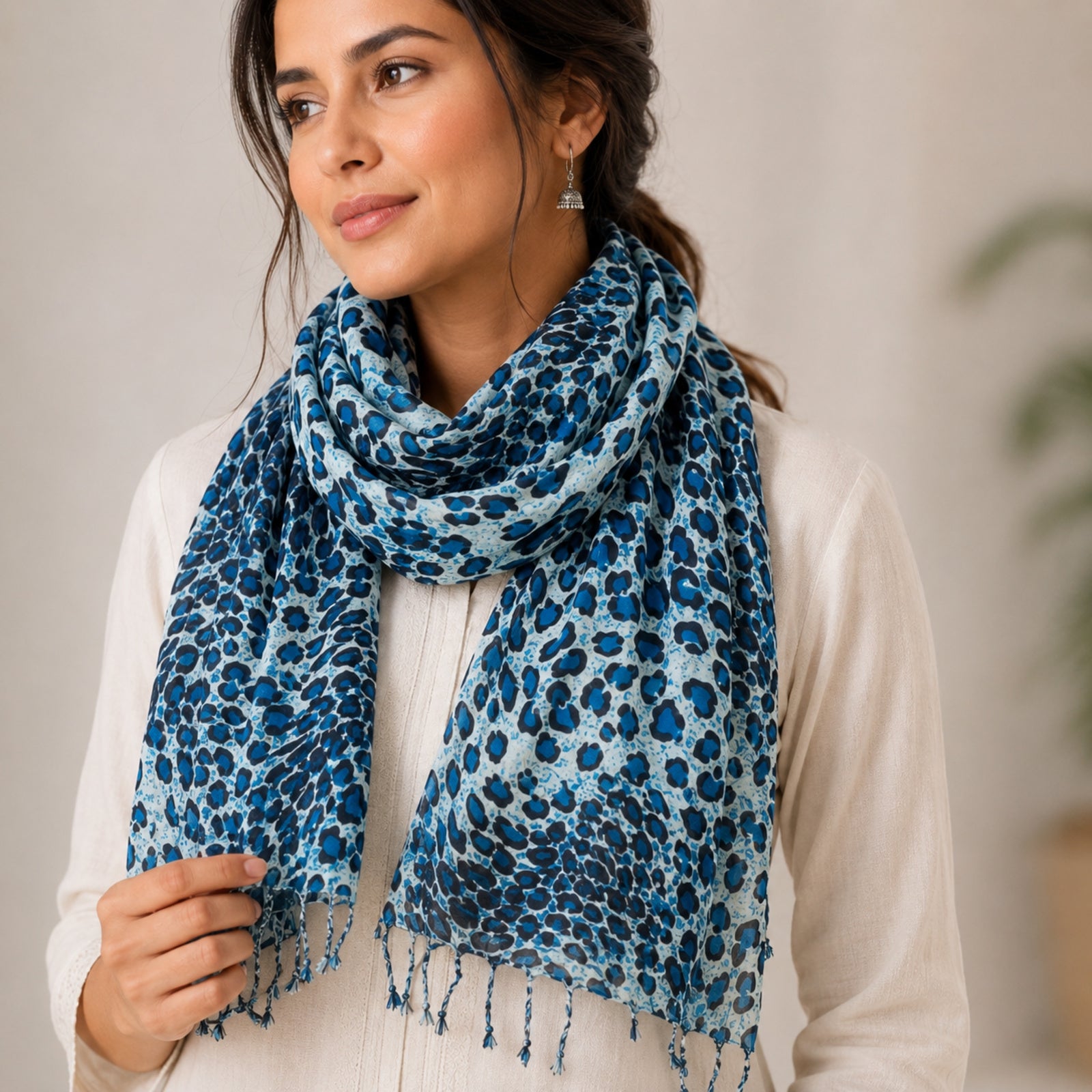 Women's Blue Animal Print Fashion Scarf-4