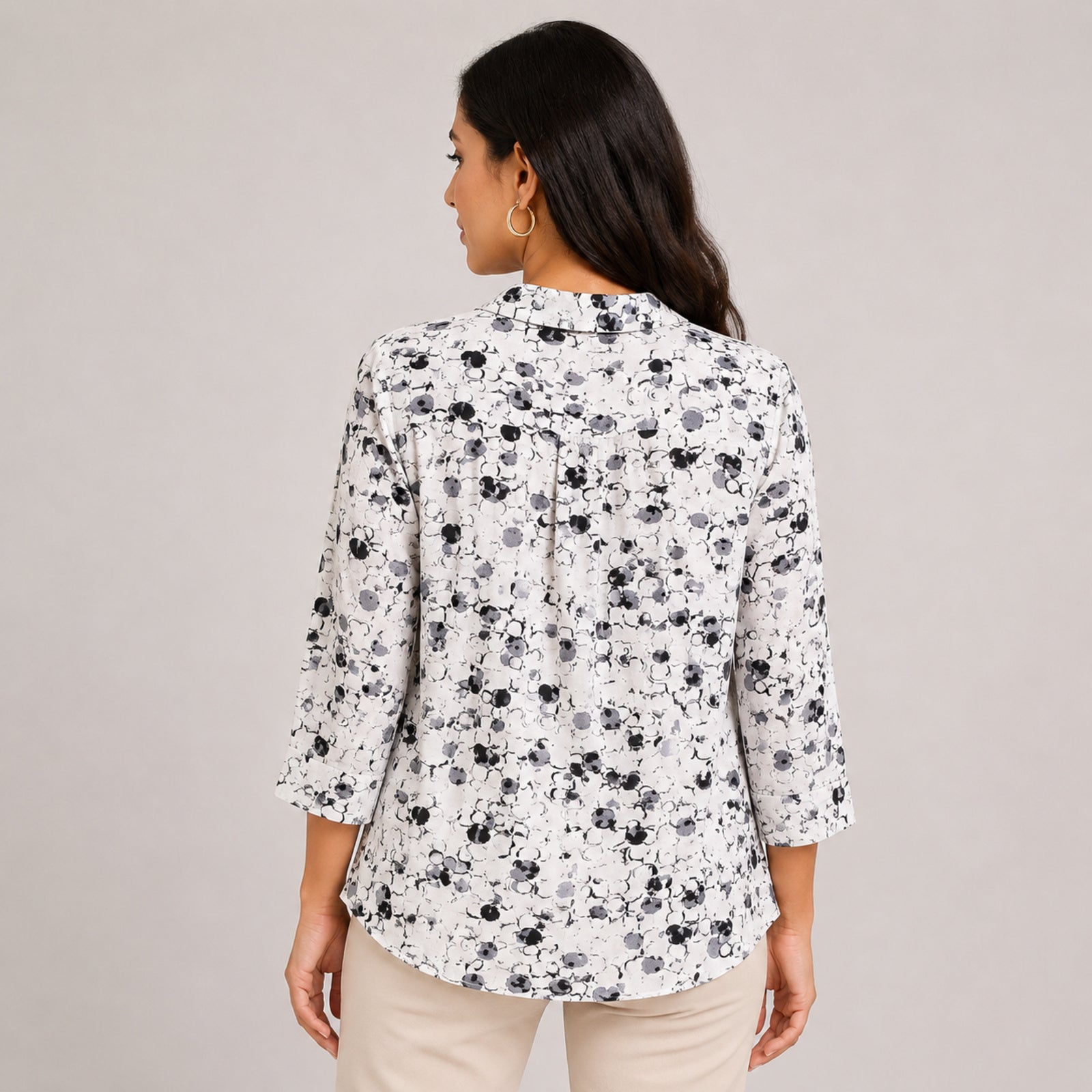 Women's Elegant Monochrome Abstract Speckled Pintuck Tunic Top-4
