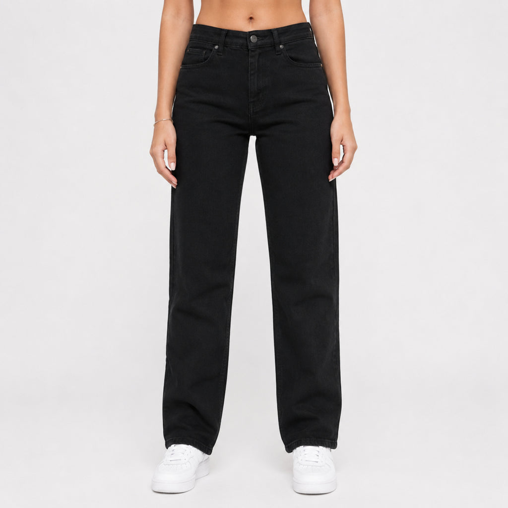 Women's Black Relaxed Fit Denim Jeans-1