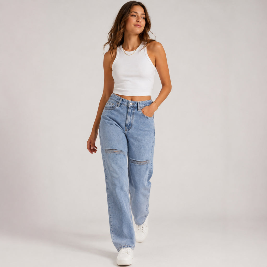 Women's Light Wash Distressed Straight Fit Jeans-3