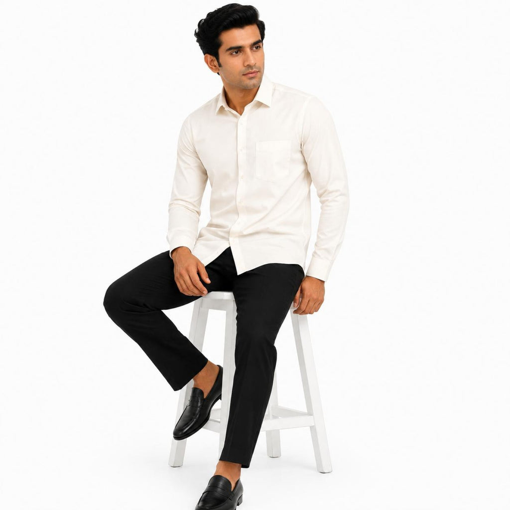 Men's Off White Solid Classic Full Sleeve Shirt with Pocket-3