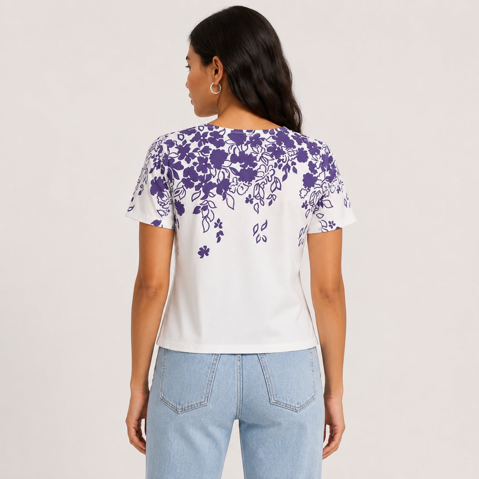 Women's White Floral Print Round Neck T-Shirt-4