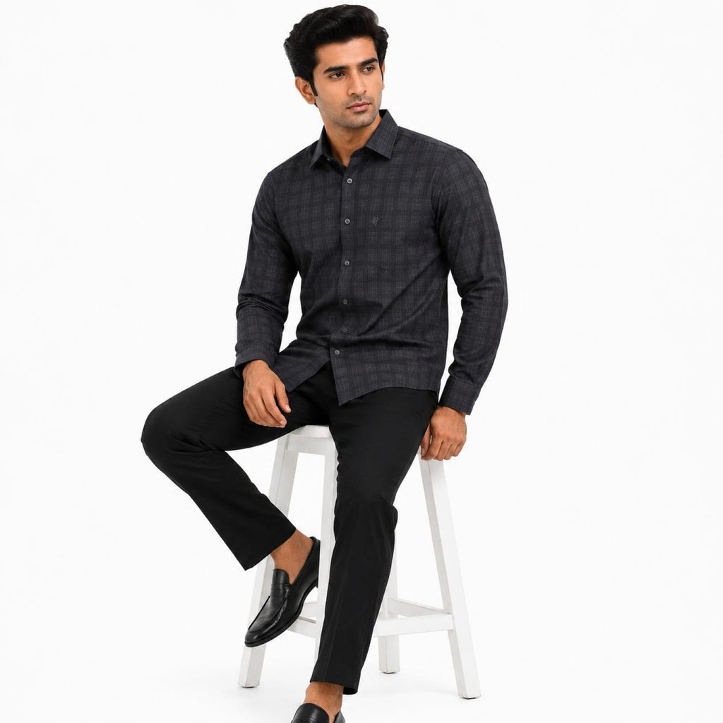 Men's Grey Textured Check Full Sleeve Shirt with Chest Pocket-3