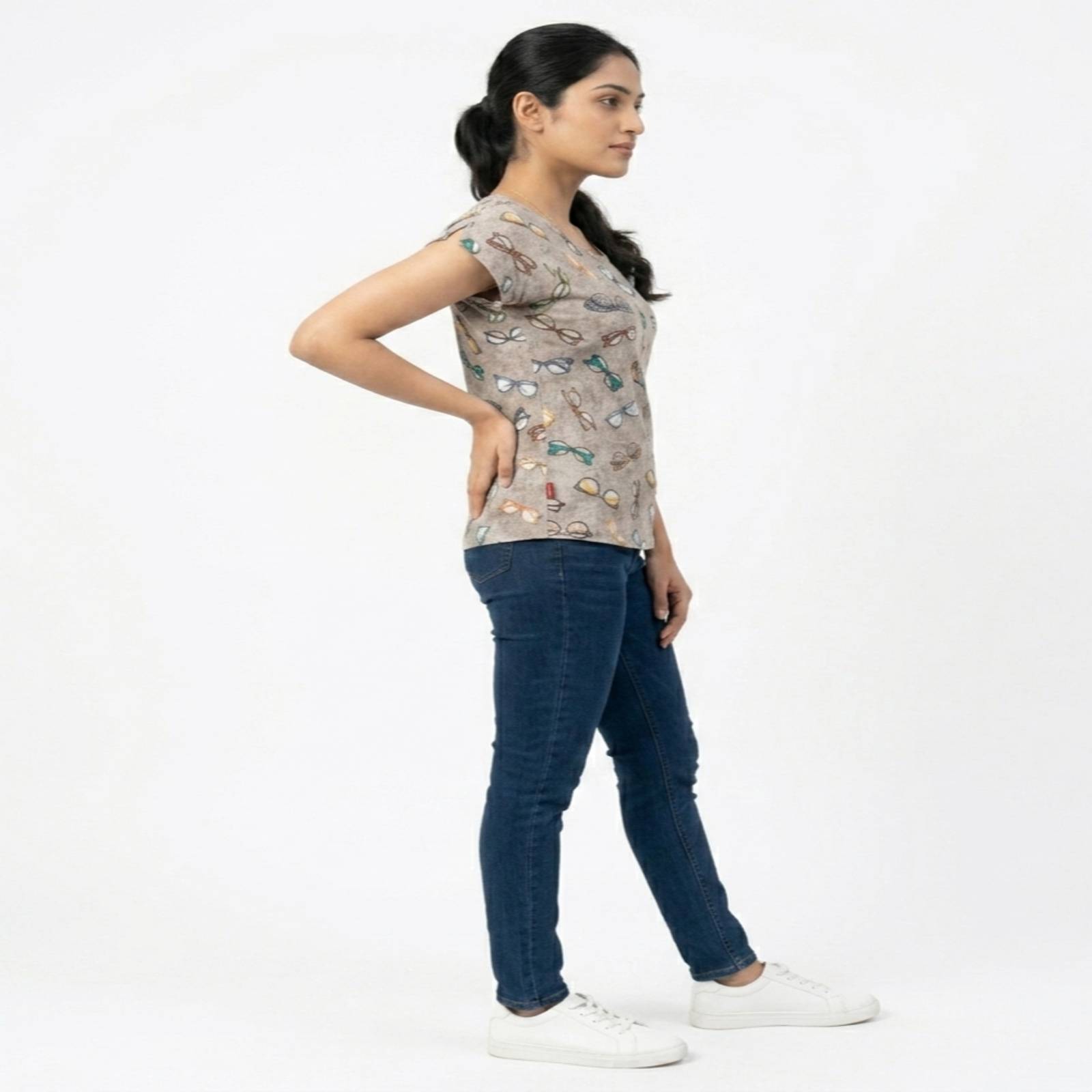 Retro Specs Print Casual Tee-2