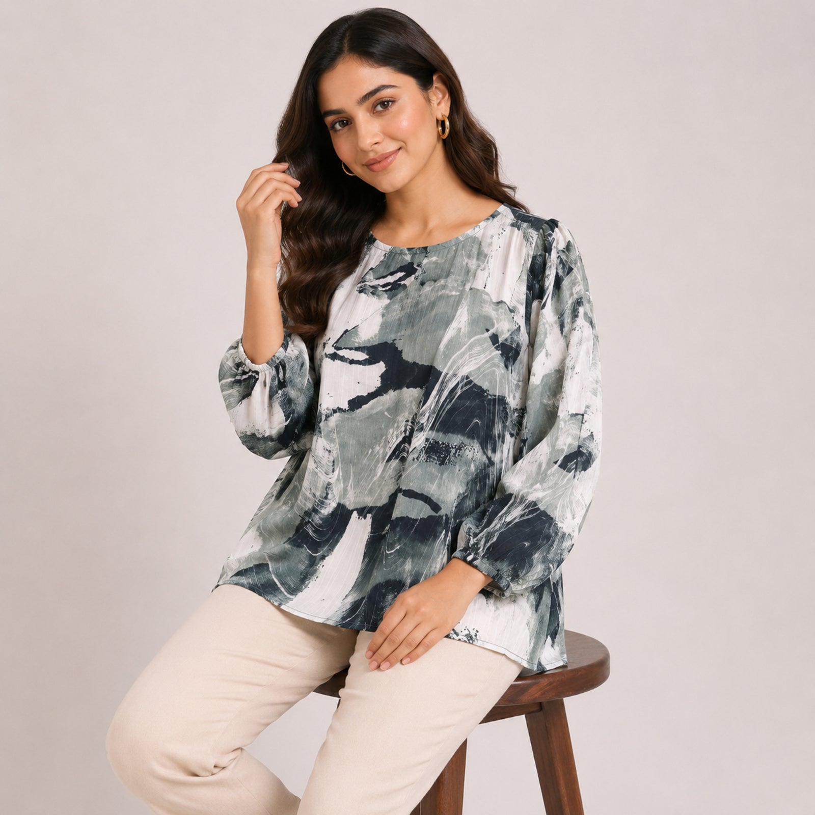 Women's Contemporary Abstract Watercolor Print Keyhole Tunic Top-2