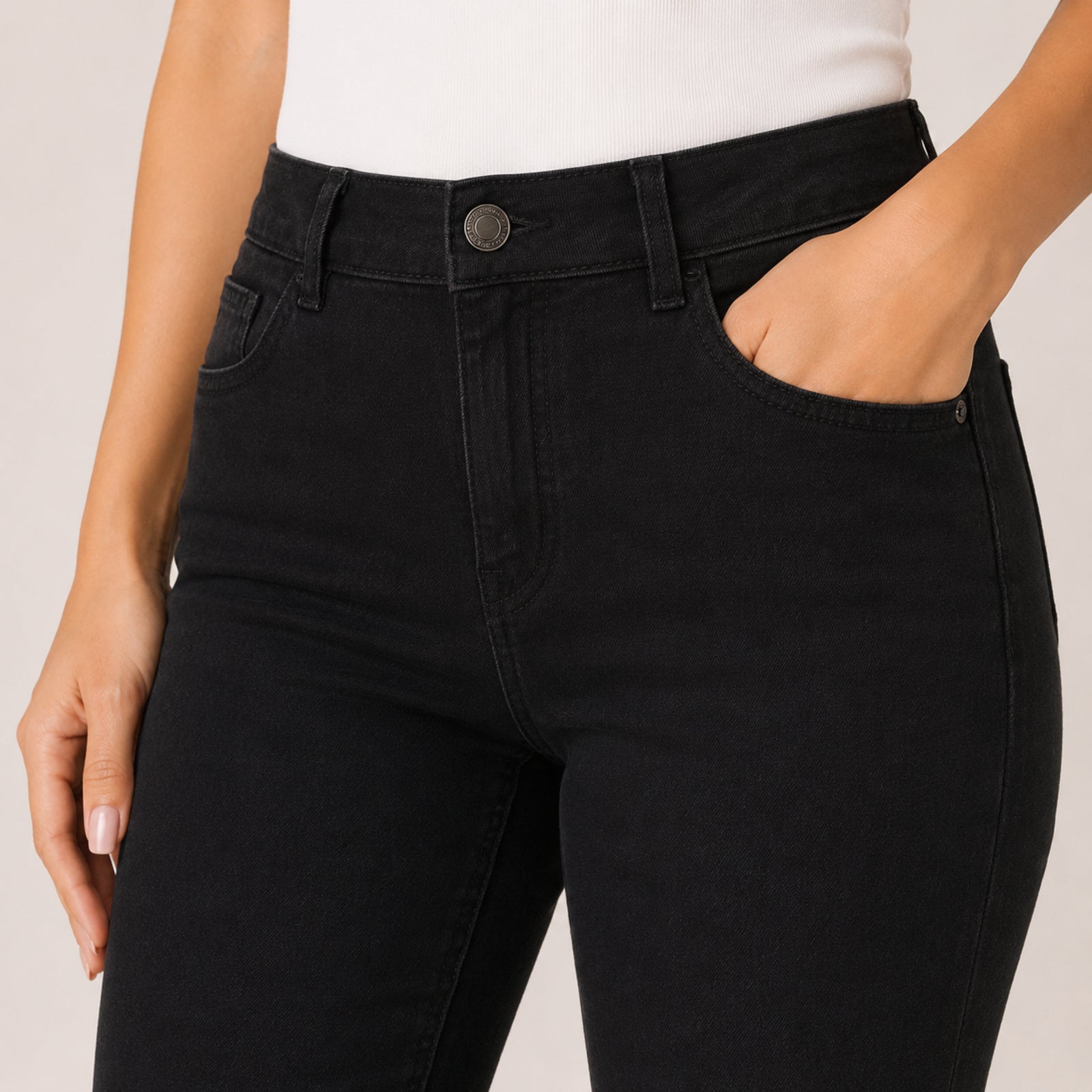 Women's Sleek High-Waist Wide-Leg Black Denim Jeans-2
