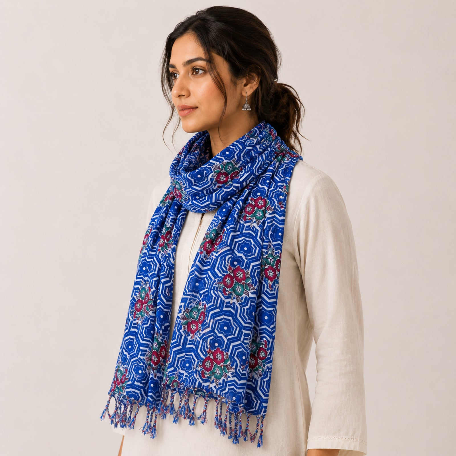 Women's Blue Geometric Printed Tassel Scarf-4