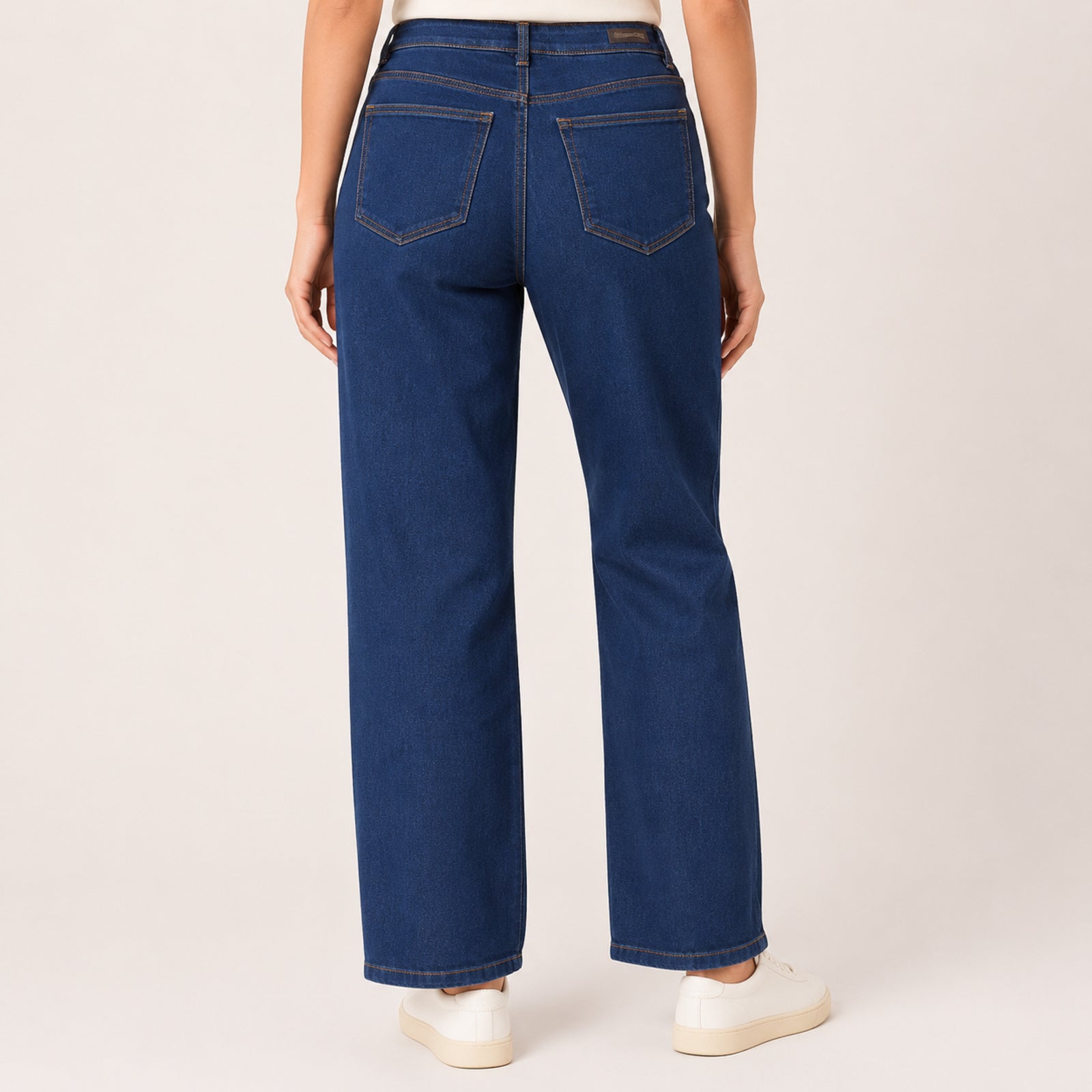 Women's Trendy Medium Indigo High-Waisted Straight-Leg Denim Jeans-4